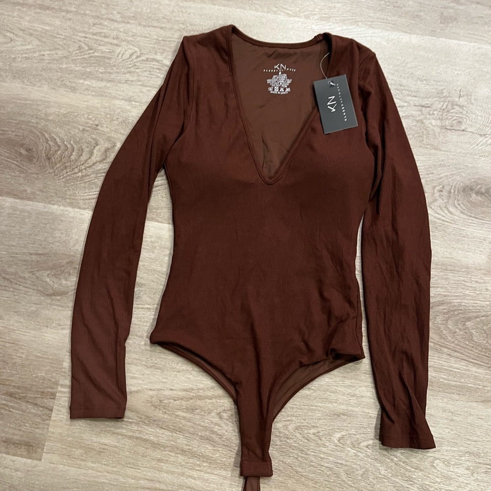 Klassy Network V-neck bodysuit